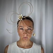 Load image into Gallery viewer, Bettina bow