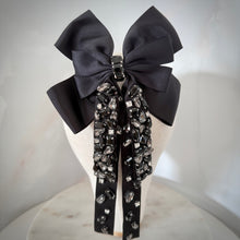 Load image into Gallery viewer, Bow hair clip