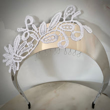 Load image into Gallery viewer, Lacie crown white