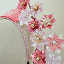 Load image into Gallery viewer, Miss Perta headpiece