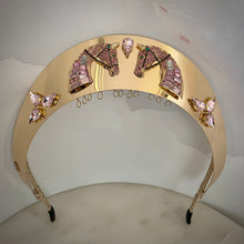 Load image into Gallery viewer, Casha crown