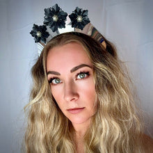 Load image into Gallery viewer, Sunline crown silver/ black