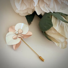 Load image into Gallery viewer, Orchid Rose Lapel pin
