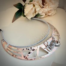 Load image into Gallery viewer, Delta crown silver/copper