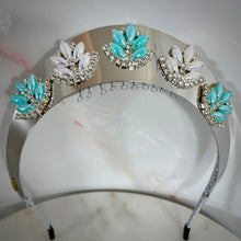Load image into Gallery viewer, Audrey crown blue