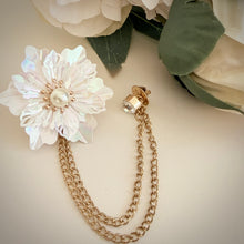 Load image into Gallery viewer, Lapel pin brooch chain