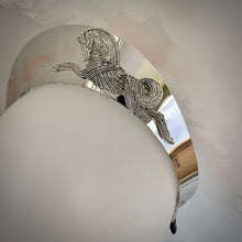 Load image into Gallery viewer, Phar Lap crown silver
