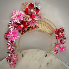 Load image into Gallery viewer, Miss Amber headpiece