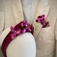 Load image into Gallery viewer, Orchid Lapel pin