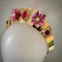 Load image into Gallery viewer, Makybe crown