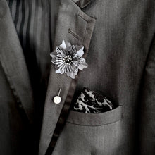 Load image into Gallery viewer, Lapel pin