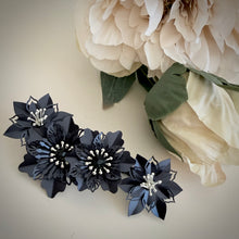 Load image into Gallery viewer, magnetic lapel pin/ brooch