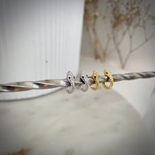 Load image into Gallery viewer, Montana luxe huggie earrings