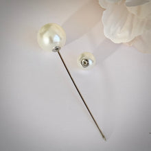 Load image into Gallery viewer, Juliet Lapel pin