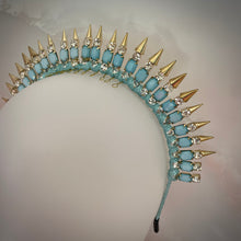 Load image into Gallery viewer, Vierra crown turquoise