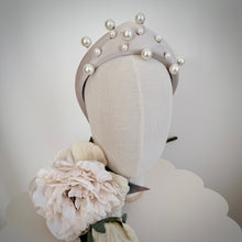 Load image into Gallery viewer, Juliet Pearl headband