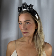 Load image into Gallery viewer, Sunline crown silver/ black