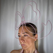 Load image into Gallery viewer, Blanche bow