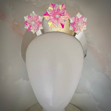 Load image into Gallery viewer, Sunline crown silver/ pink