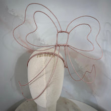 Load image into Gallery viewer, Beatrix bow