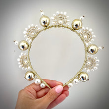 Load image into Gallery viewer, Baby Blossom crown
