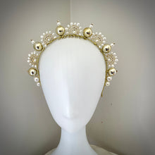 Load image into Gallery viewer, Baby Blossom crown