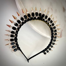 Load image into Gallery viewer, Vierra crown black