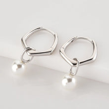 Load image into Gallery viewer, Leeds luxe earrings