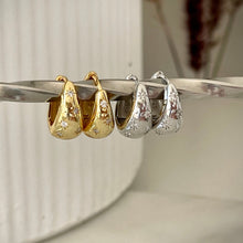 Load image into Gallery viewer, Rome luxe earrings