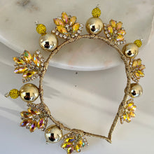 Load image into Gallery viewer, Tiffany crown yellow