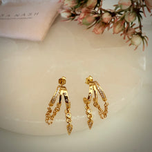 Load image into Gallery viewer, Illusion luxe chain earrings
