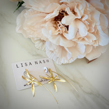 Load image into Gallery viewer, Iris thread earrings
