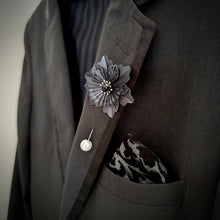 Load image into Gallery viewer, Lapel pin
