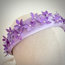 Load image into Gallery viewer, Daisy padded headband purple
