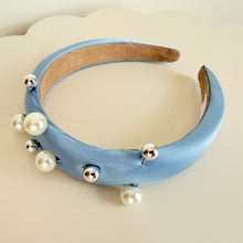 Load image into Gallery viewer, Peggy Pearl headband

