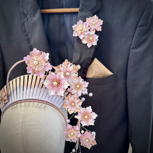 Load image into Gallery viewer, Francesca Lapel pin
