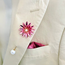 Load image into Gallery viewer, Posey Lapel pin
