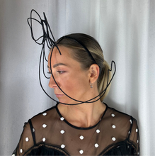 Load image into Gallery viewer, Bella bow

