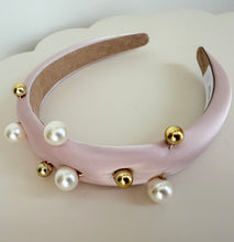 Load image into Gallery viewer, Peggy Pearl headband
