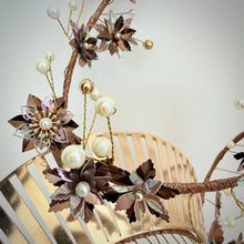 Load image into Gallery viewer, Miss Meadow bronze
