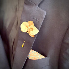 Load image into Gallery viewer, Orchid Rose Lapel pin
