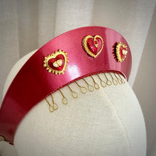 Load image into Gallery viewer, Gabbana crown
