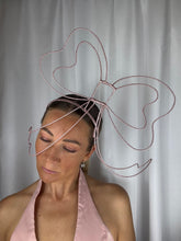 Load image into Gallery viewer, Beatrix bow
