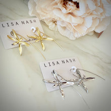 Load image into Gallery viewer, Iris thread earrings

