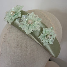 Load image into Gallery viewer, Luma floral padded headband
