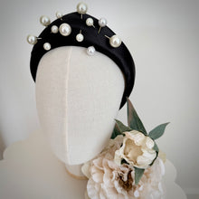 Load image into Gallery viewer, Juliet Pearl headband
