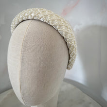 Load image into Gallery viewer, Twine pearl headband
