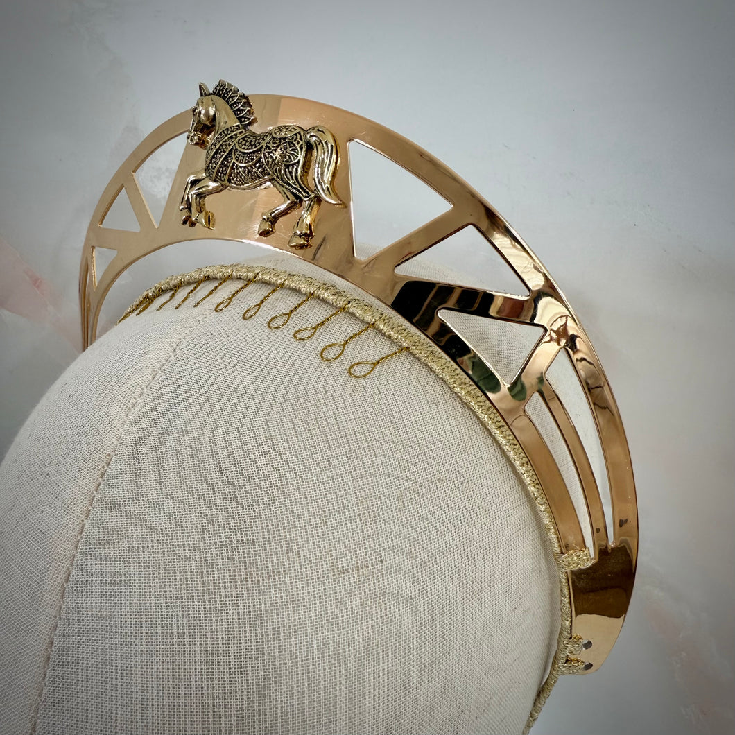 Delta crown gold