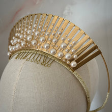 Load image into Gallery viewer, Veronica crown
