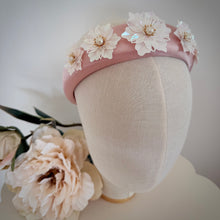 Load image into Gallery viewer, Luma floral padded headband
